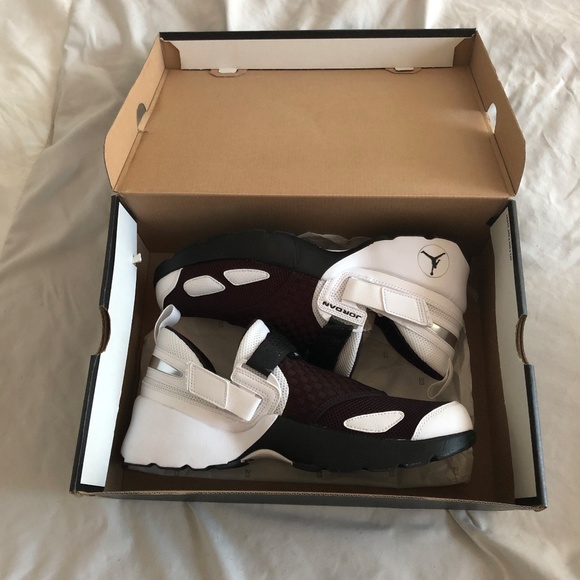 NWOT Air Jordan Trunner LX DS Huarache - Picture 2 of 7